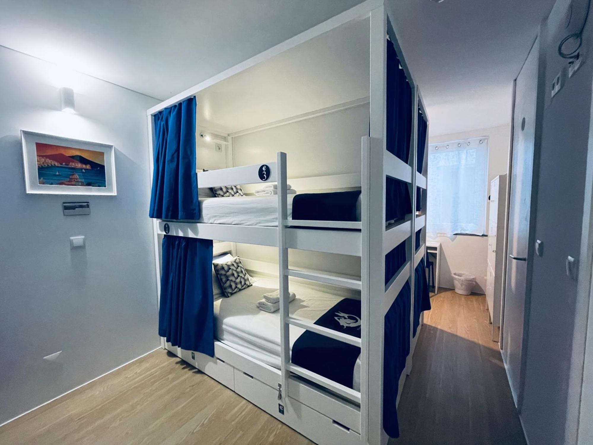 Hostel Partenope And Angra do Heroismo
